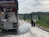 公路壓漿現(xiàn)場