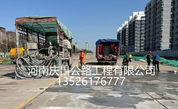 公路壓漿施工隊：路面養(yǎng)護如何實施