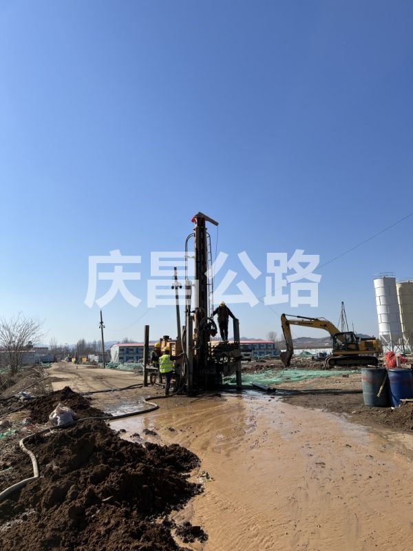 路面壓漿施工技術(shù)：保障道路安全暢通！